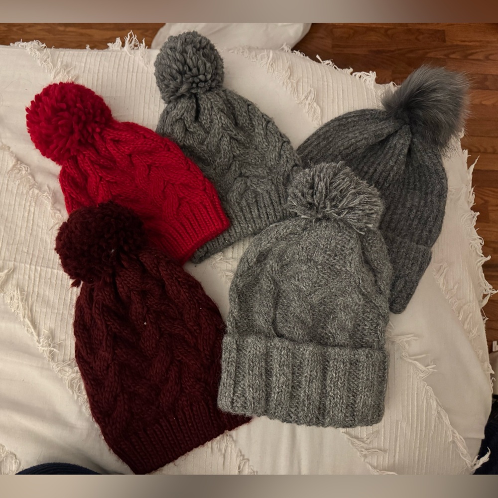 PACK OF 5 WINTER BEANIES
